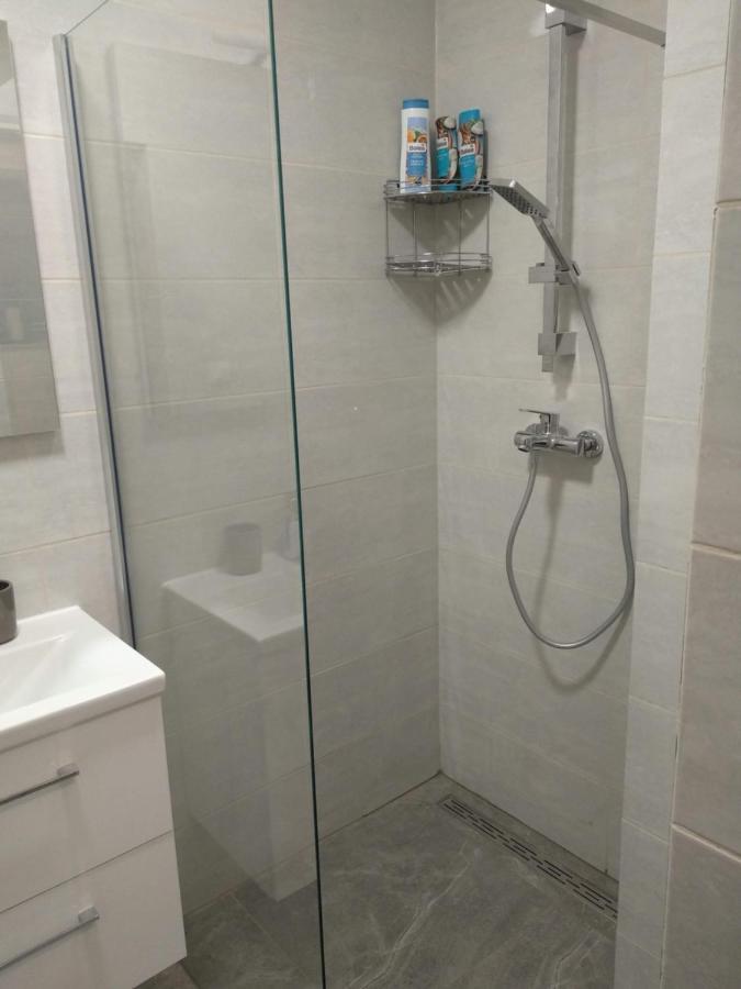 Apartmaji Lejardin Škofljica Buitenkant foto