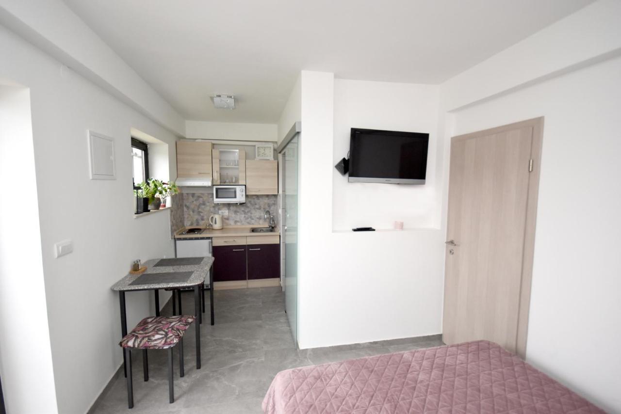 Apartmaji Lejardin Škofljica Buitenkant foto